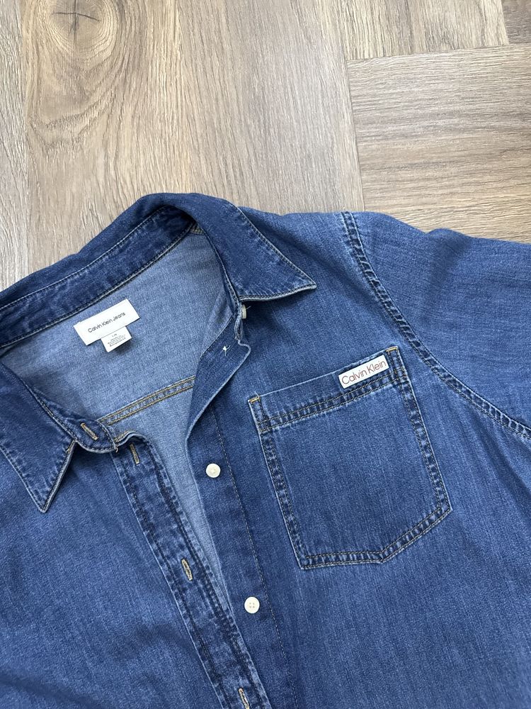 Продам женскую рубашку calvin klein