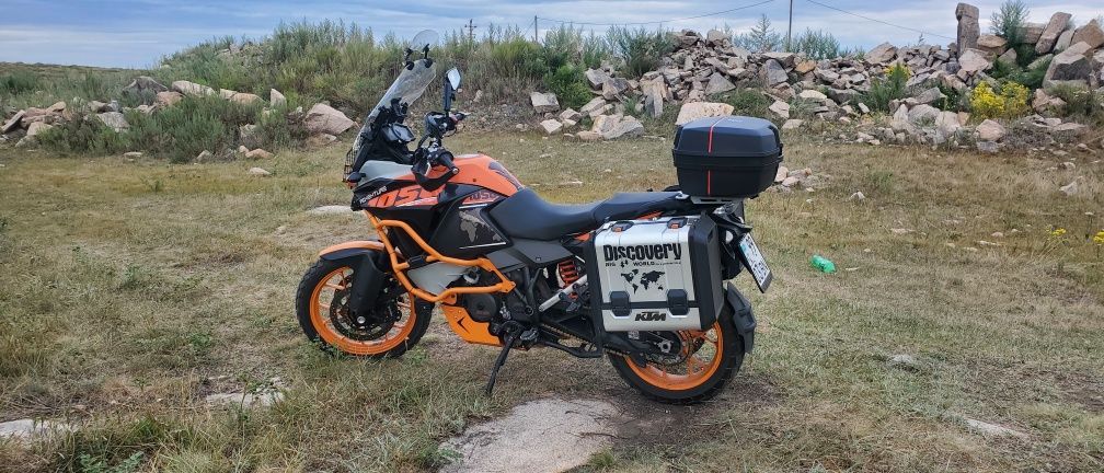 KTM 1050 adventure