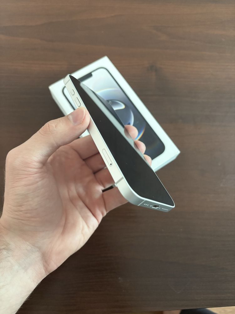 iPhone 16e 128gb НОВЫЙ