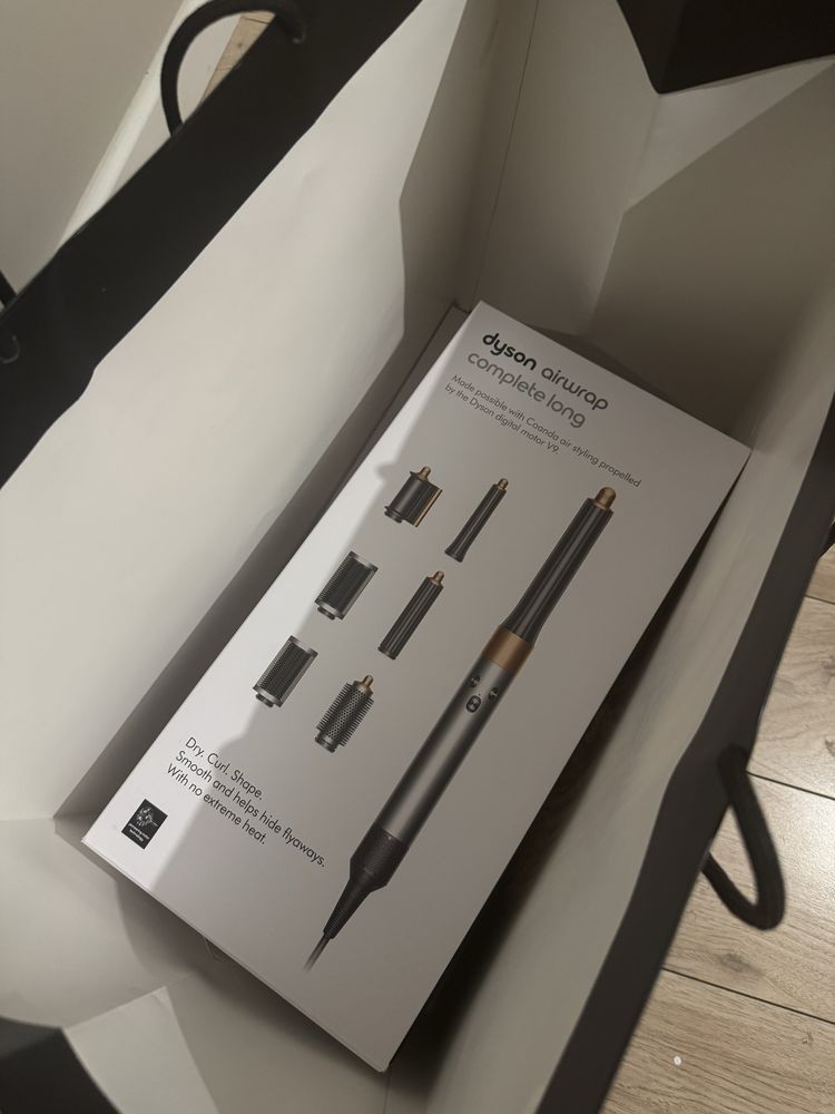 Пакеты dyson с принтом с официального магази