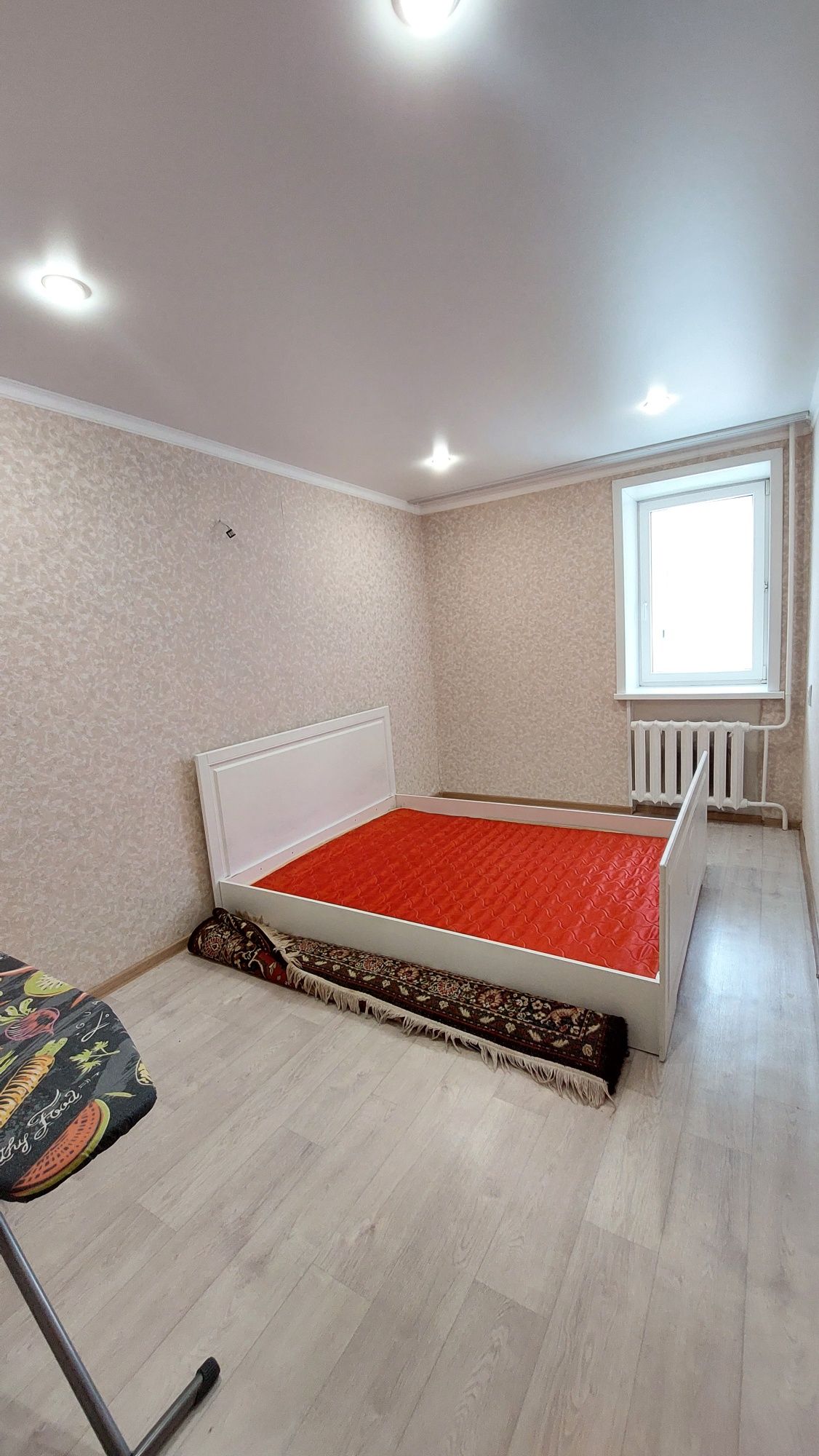 Продам 2х ком новой план  Парк