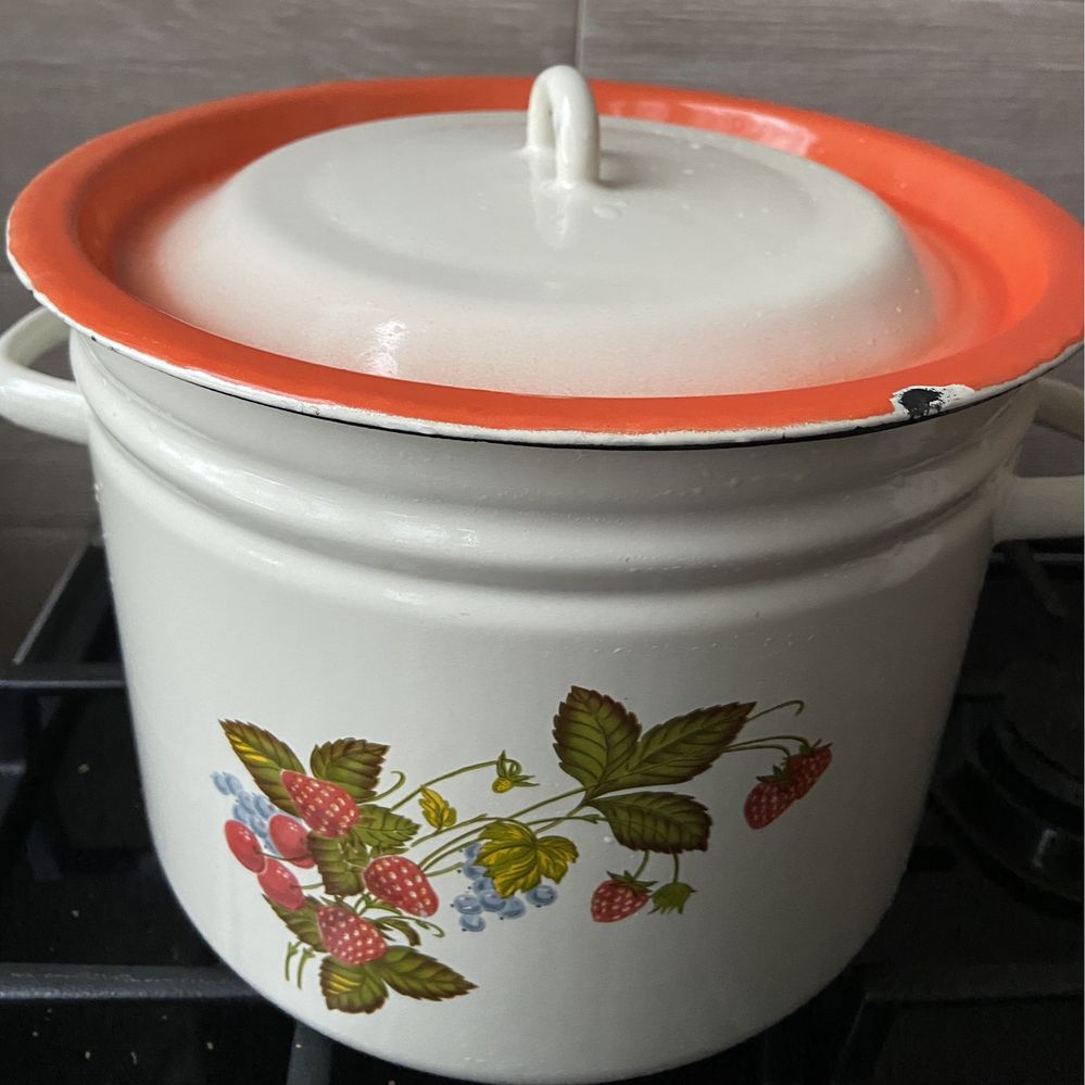 Продам кастрюлю