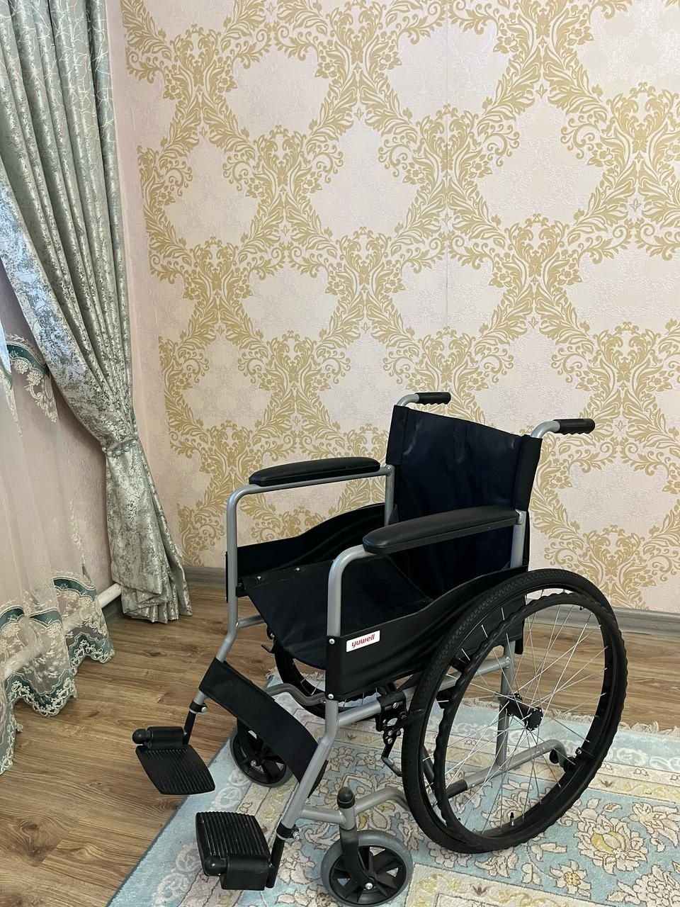 Инвалидный коляска