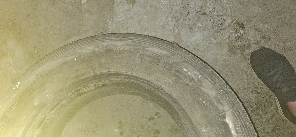 Покрышки на грузовой автомобиль