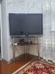 Телевизор LG вместе с подставкой харошем состояние