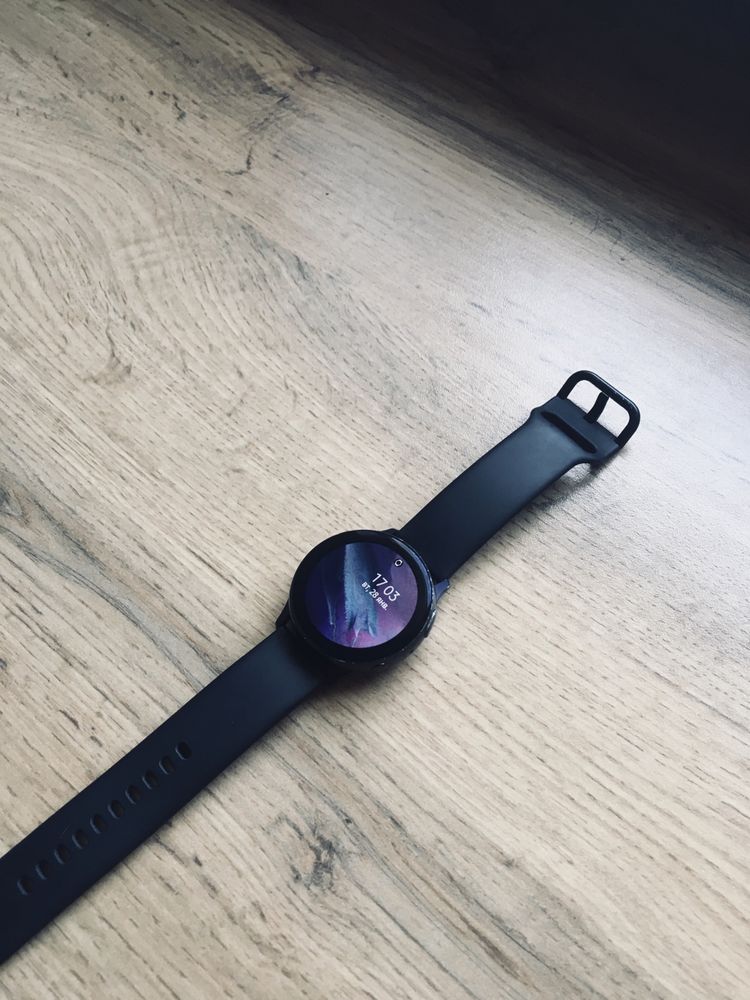 Самсунг Galaxy Watch active2