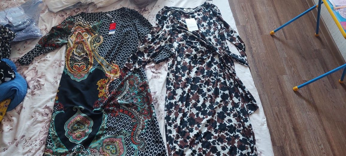 Платья 44р, 5000 за 2шт.