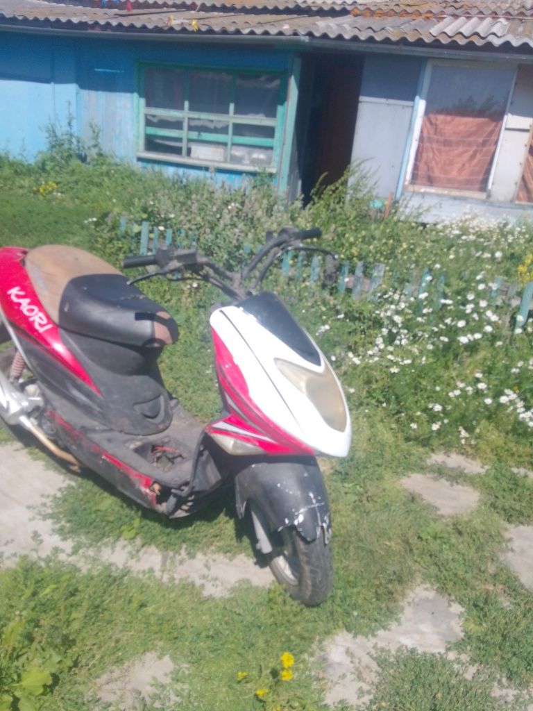 Продам два мопеда на большом мопеде 150кубов на маленьком 80
