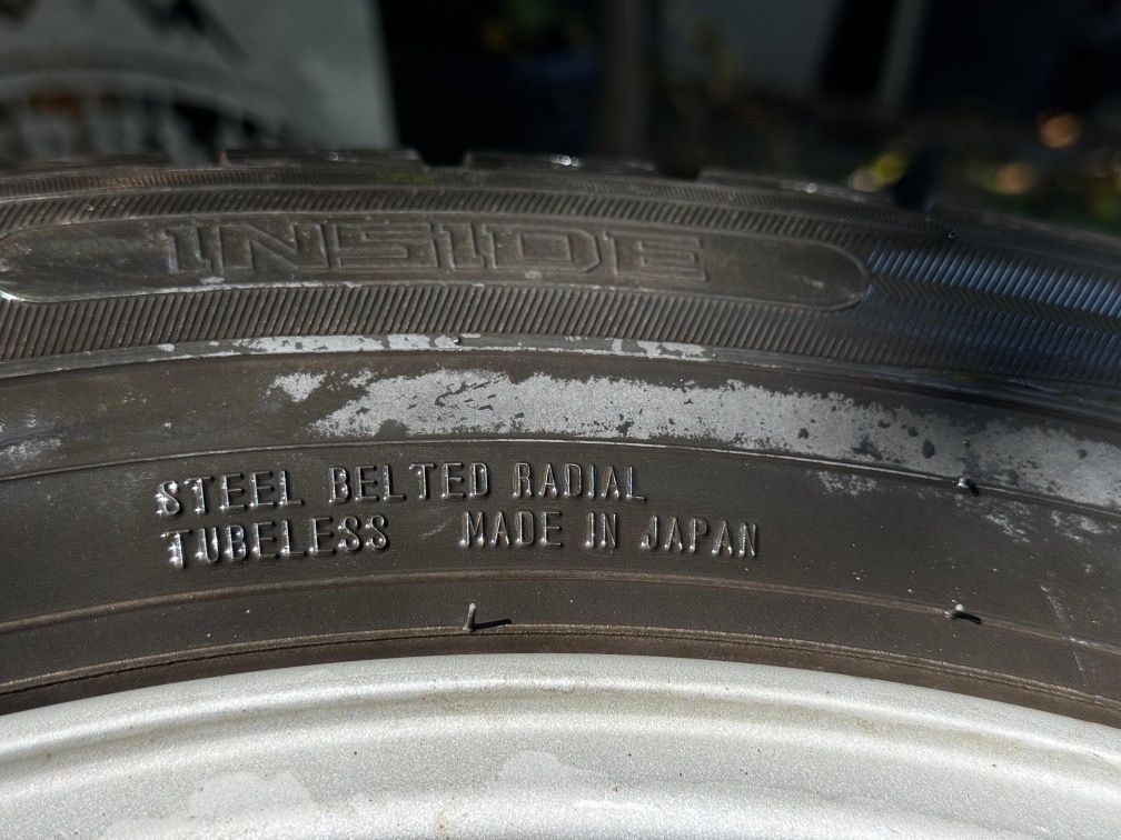 215-65-R16 комплект зимних шин TOYOTA