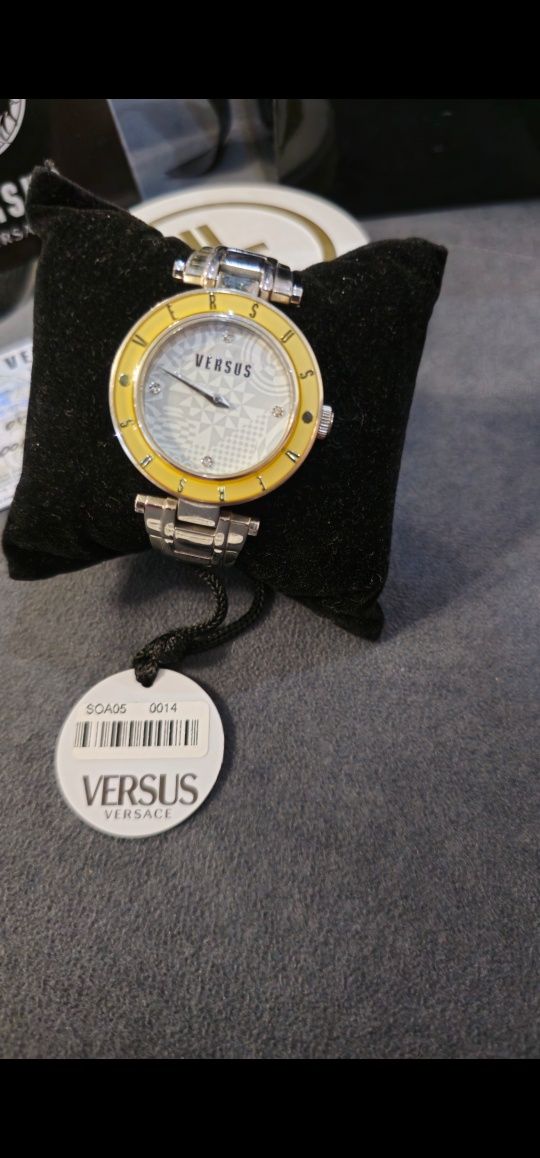 Продам женские часы оригинальные Versus Versace Women's