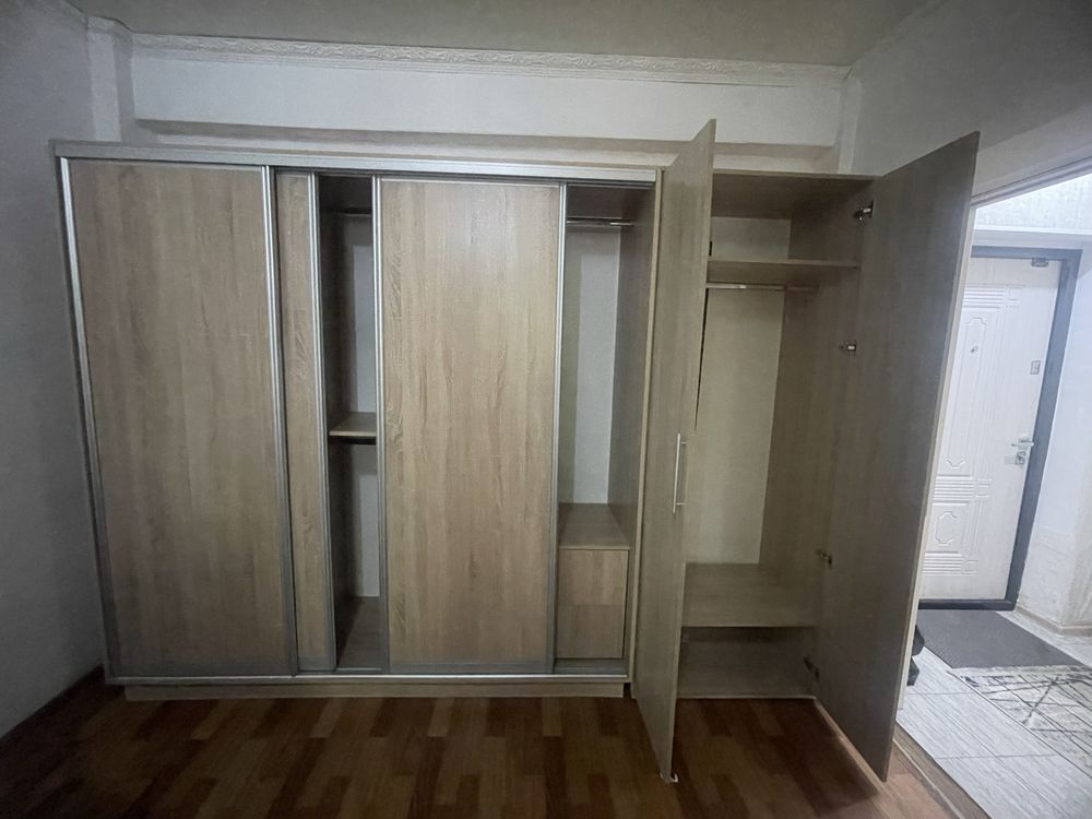 2 шкафа плательных