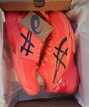 Продам ASICS оригинал кроссовки
