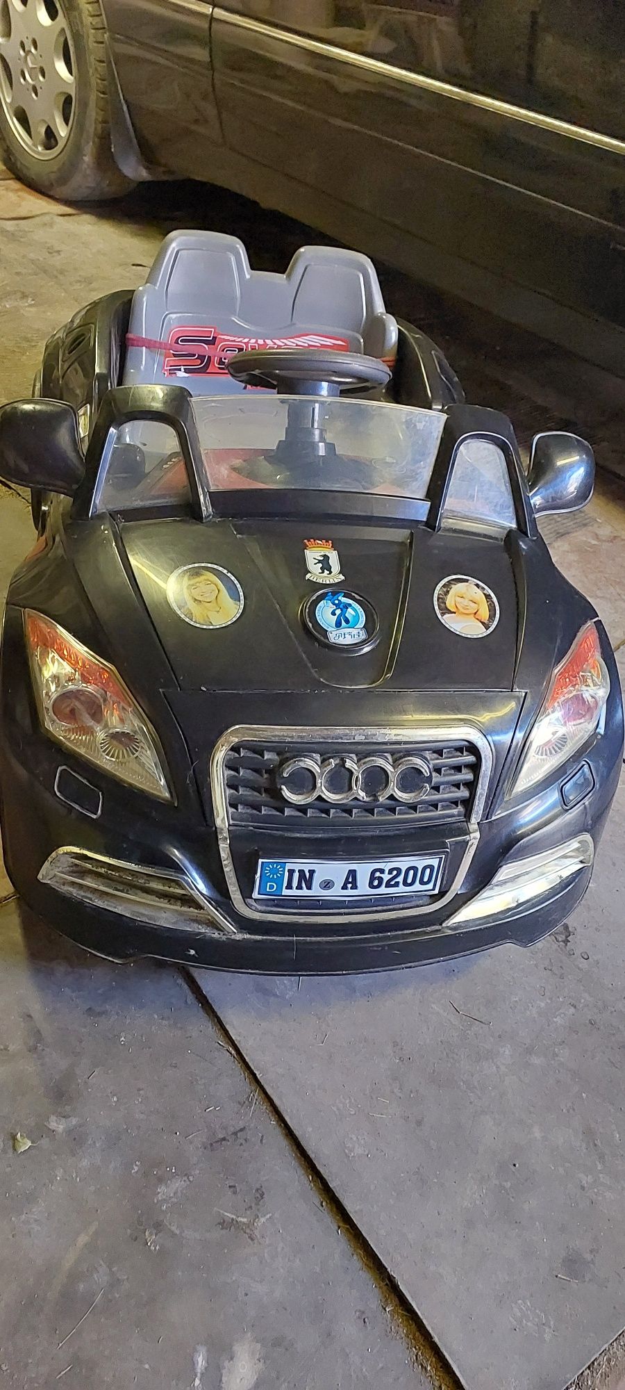 Продам детскую машину Ауди