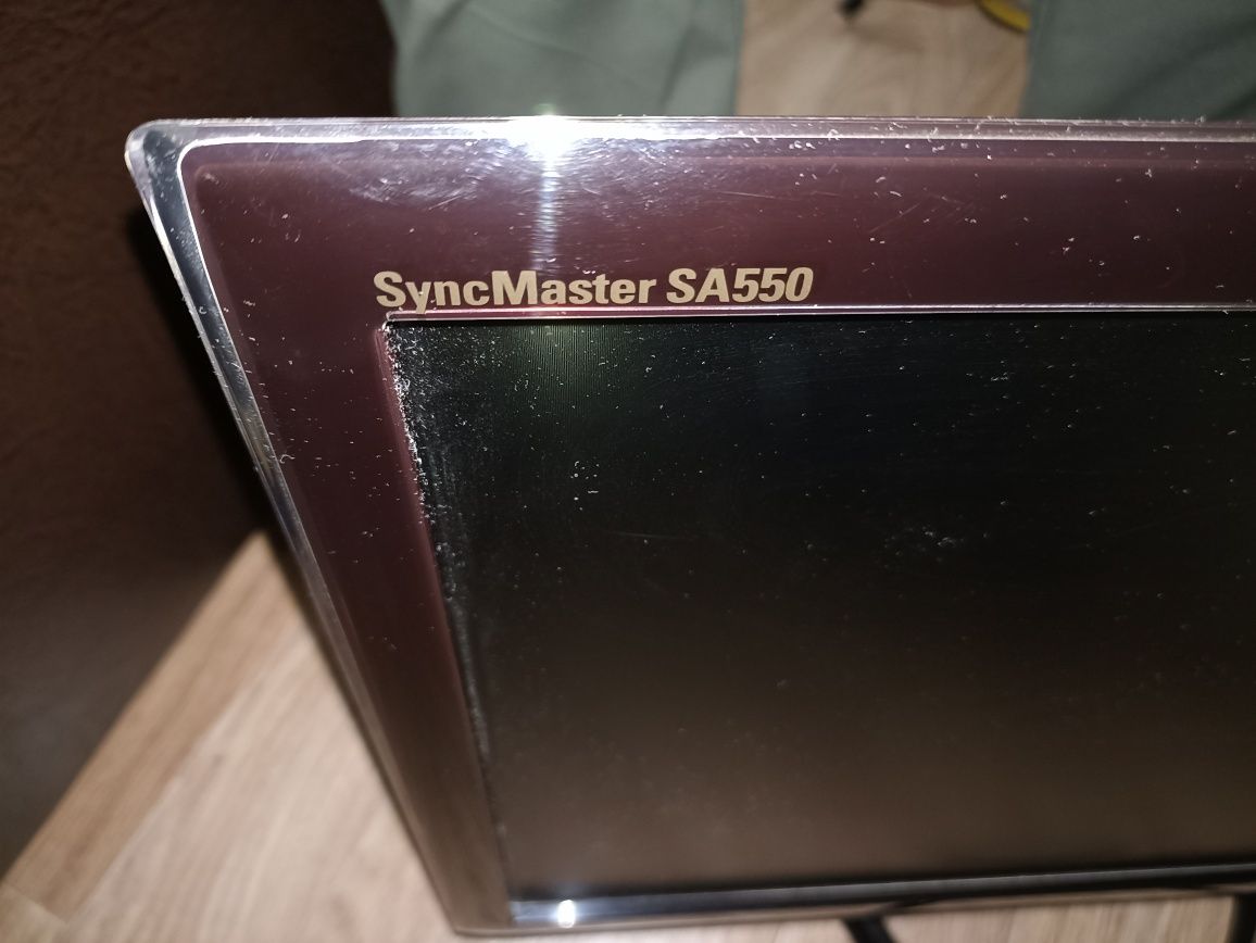 Samsung sincmaster sa550 24"led.
