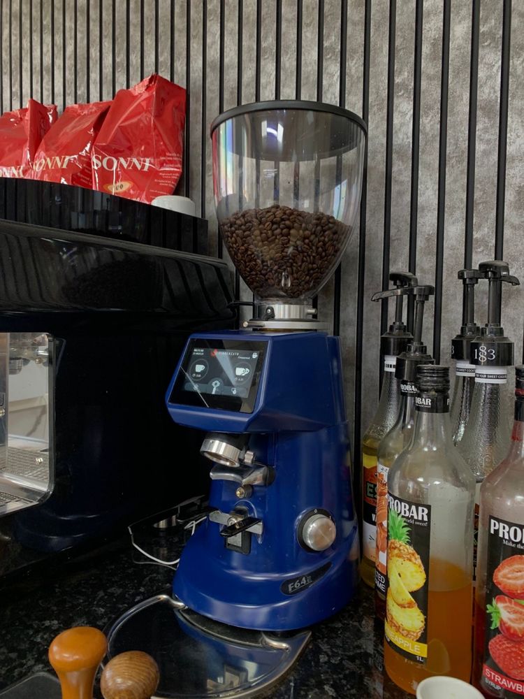 Кофемолка Eureka E 64