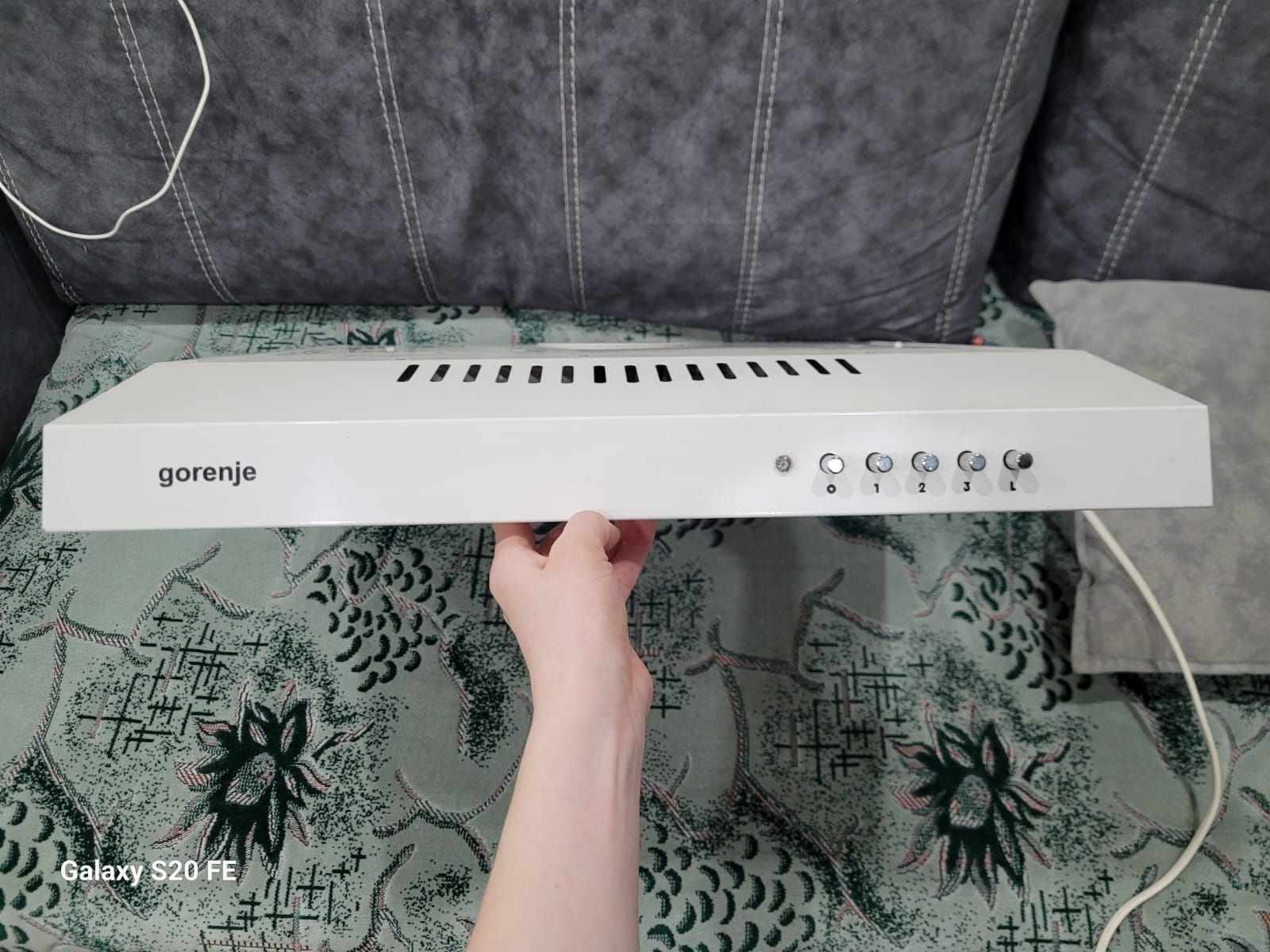 Продам вытяжку gorenje в хорошем состоянии