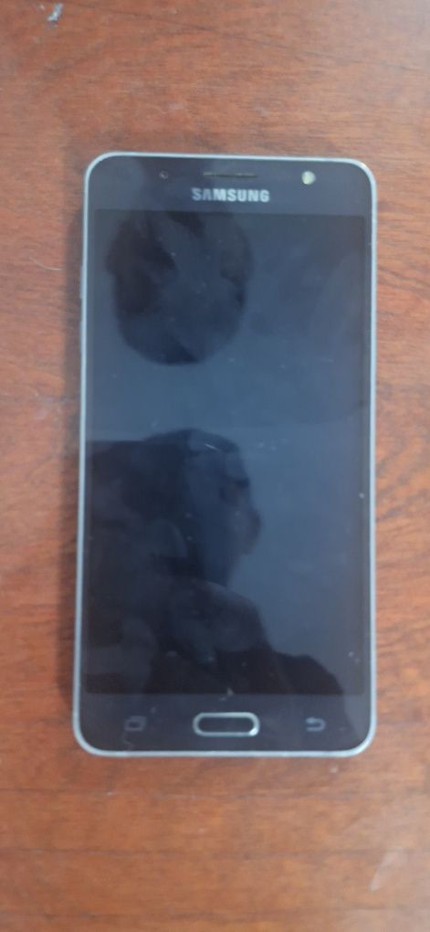 Samsung j5 2016 хорошом сос.