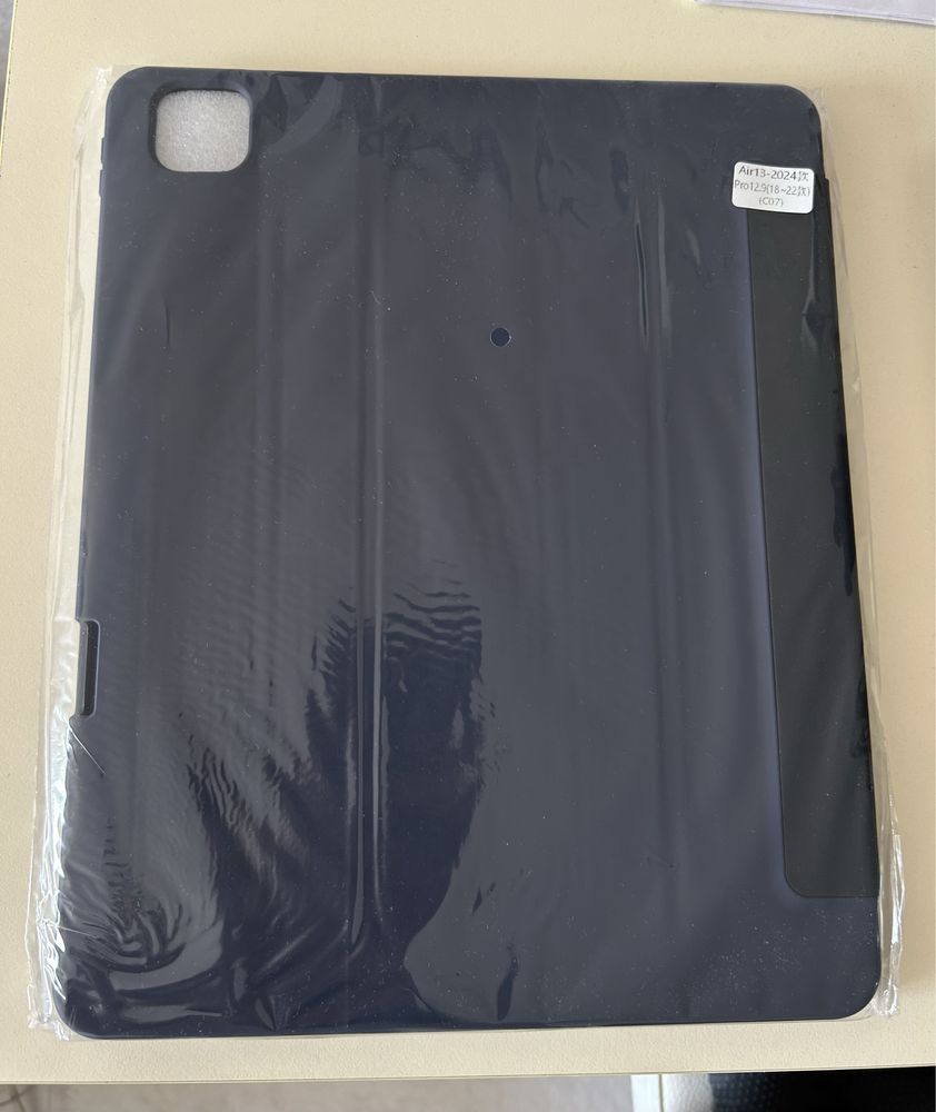 Продам чехол на ipad pro 12,9