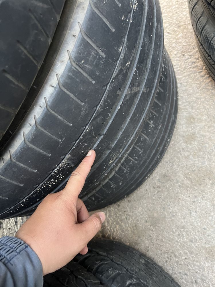 Продам шины 295/40 R21
