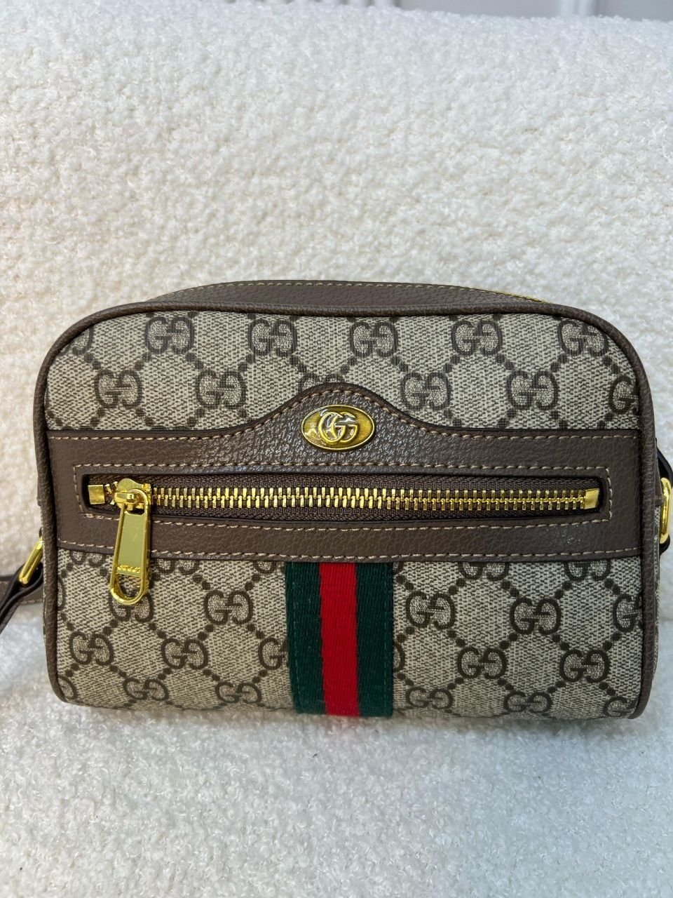 Сумка Gucci в фирменной подарочной коробке