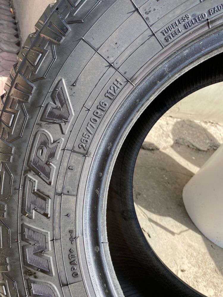 Продам резину японскую toyo open country plus