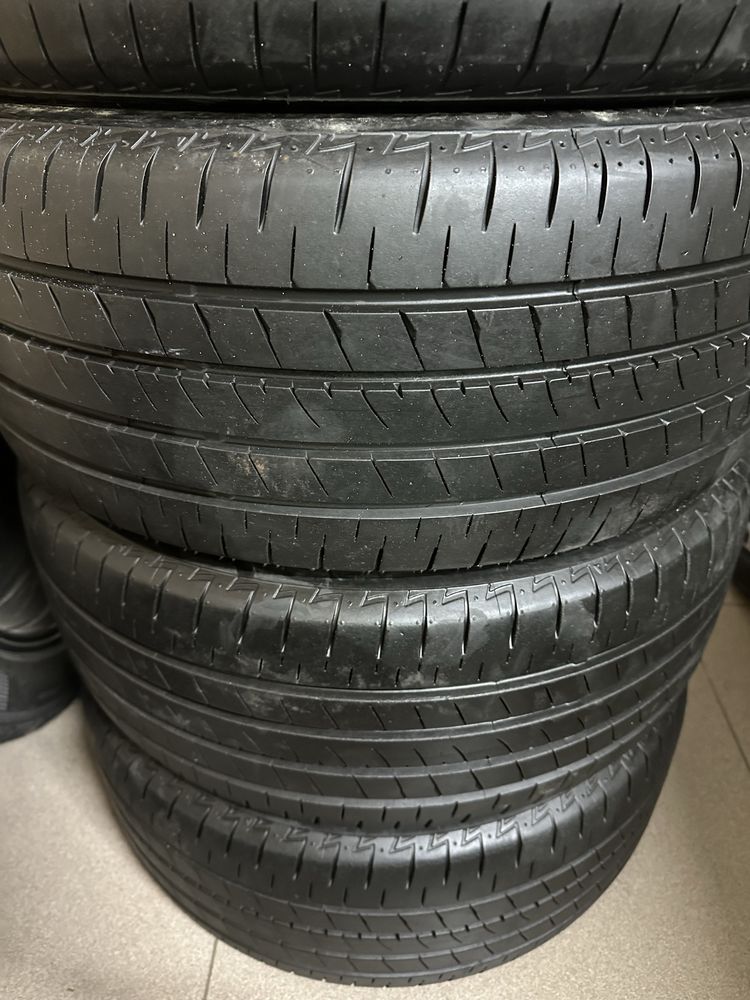 Шины Bridgestone летние .Состояние без износа.