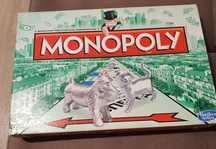 Игра "Молополия" фирмы Hasbro