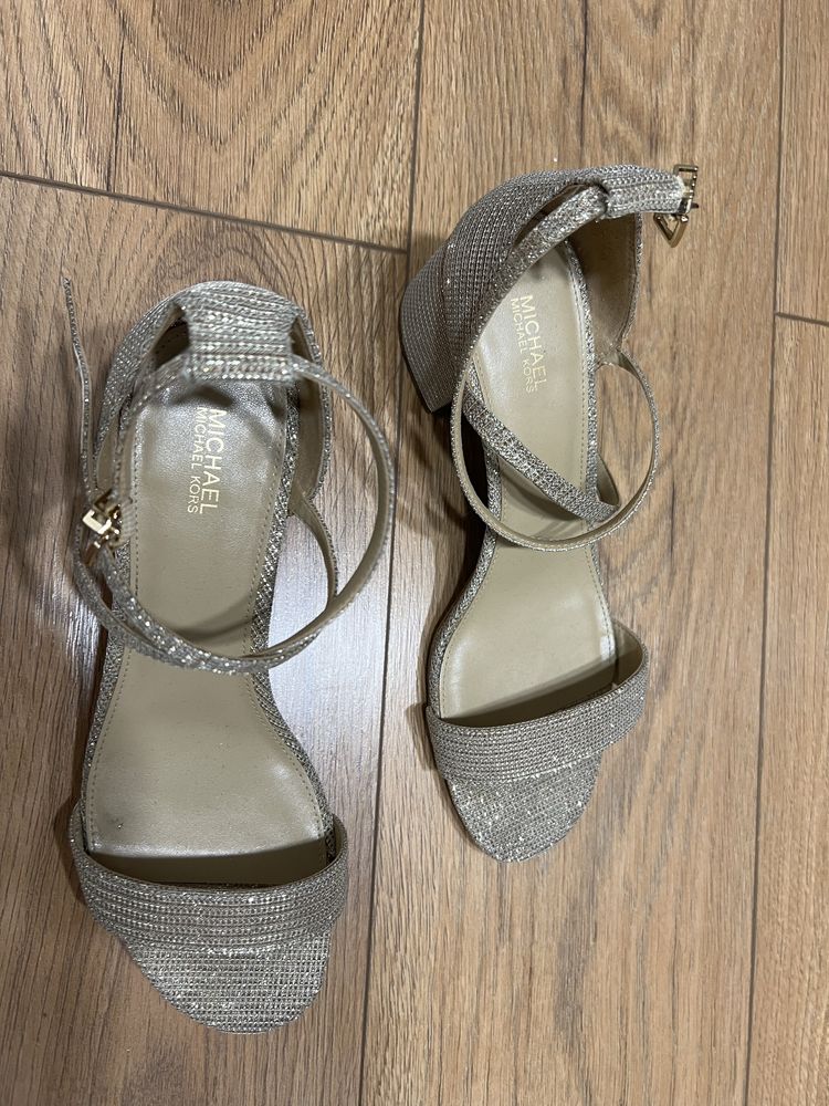 Босоножки Michael Kors