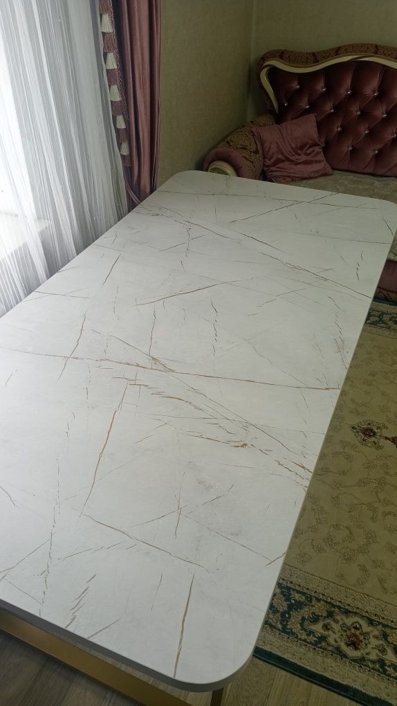 Продам стол 180*90 см