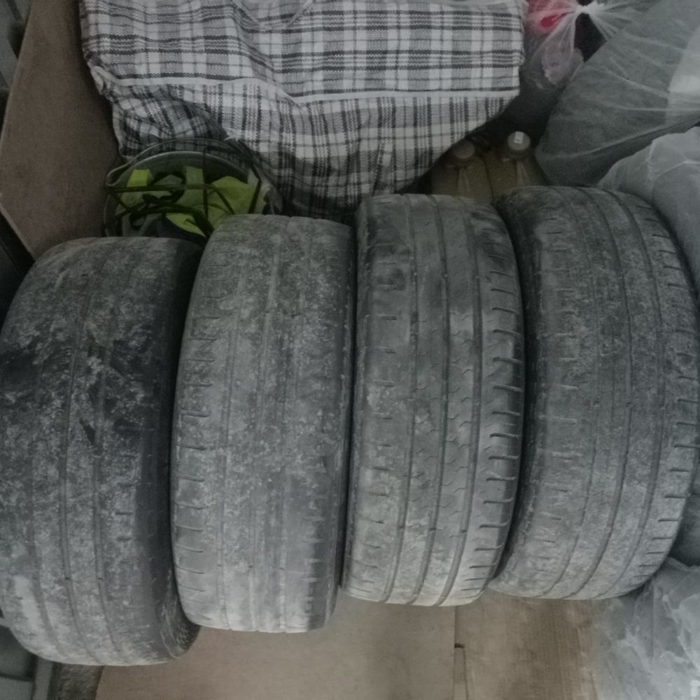 Продам б/у резину летняя