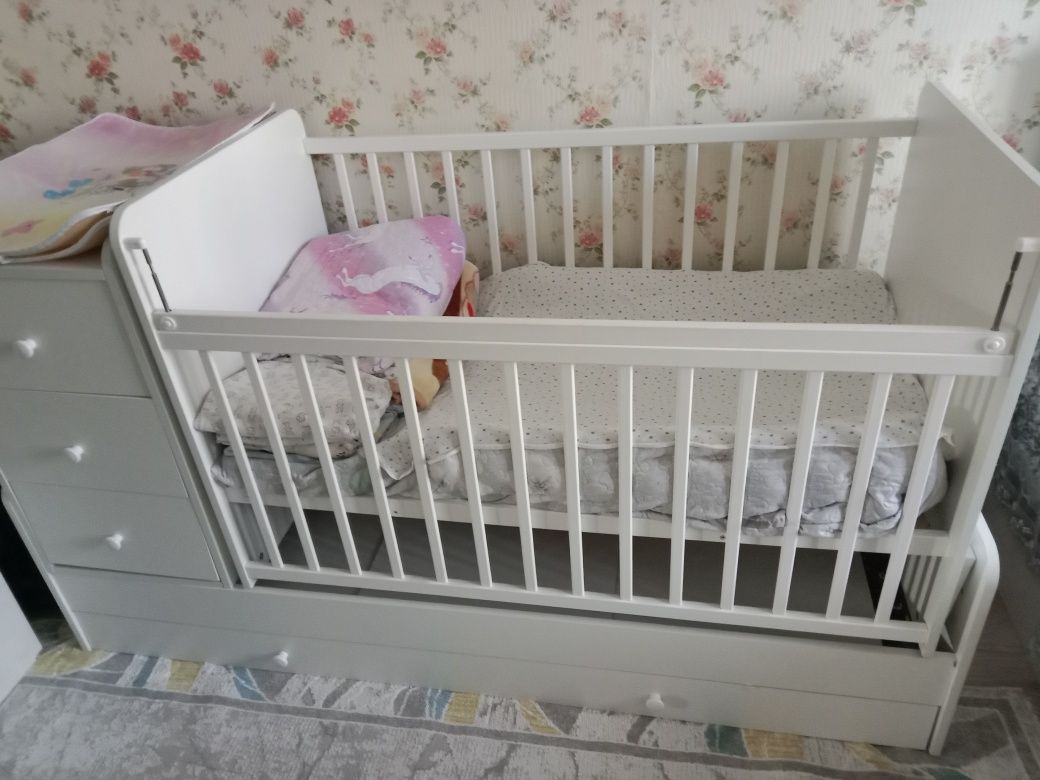 Продаю срочно кровать