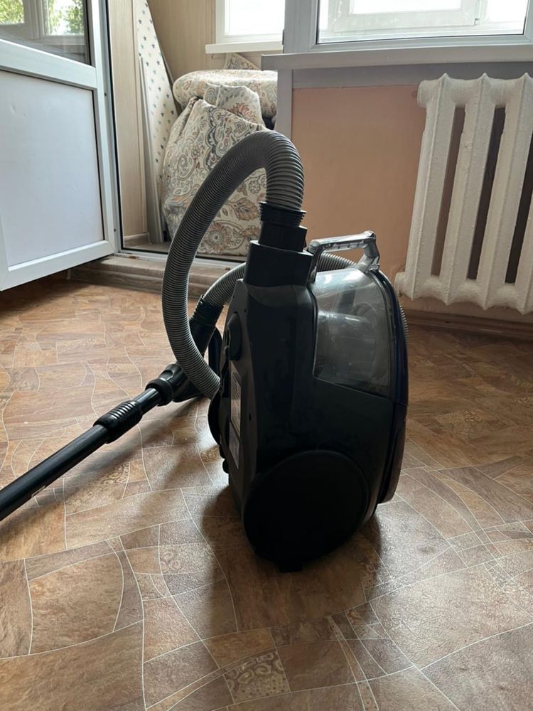 Продам пылесос Samsung