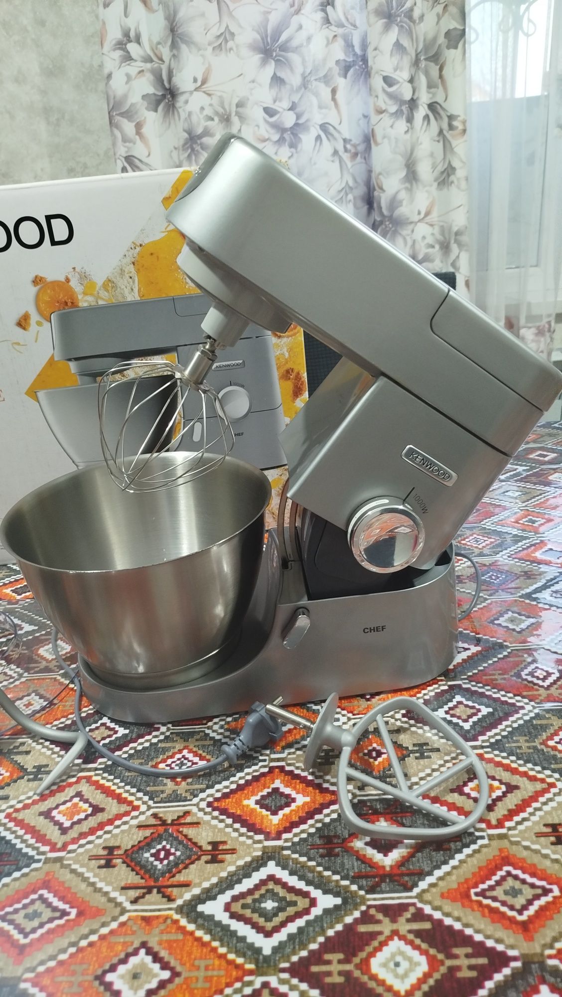 Продам кухонный комбайн