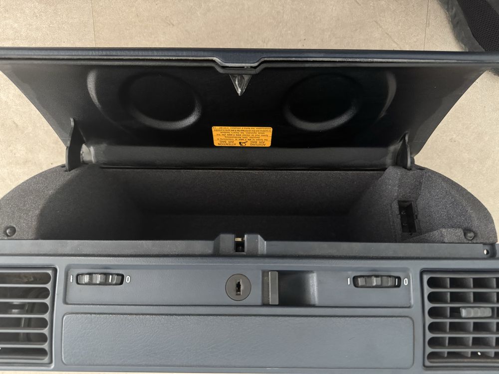 Бардачок темно синий bmw e36