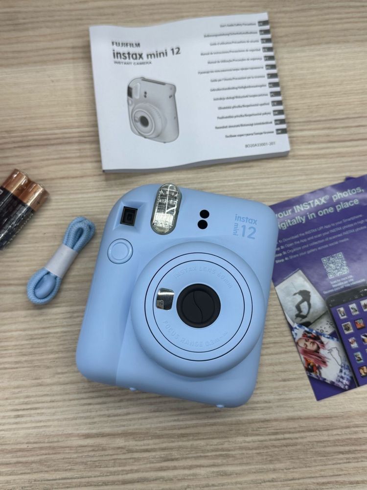 Фотокамера моментальной печати Instax mini 12 голубой