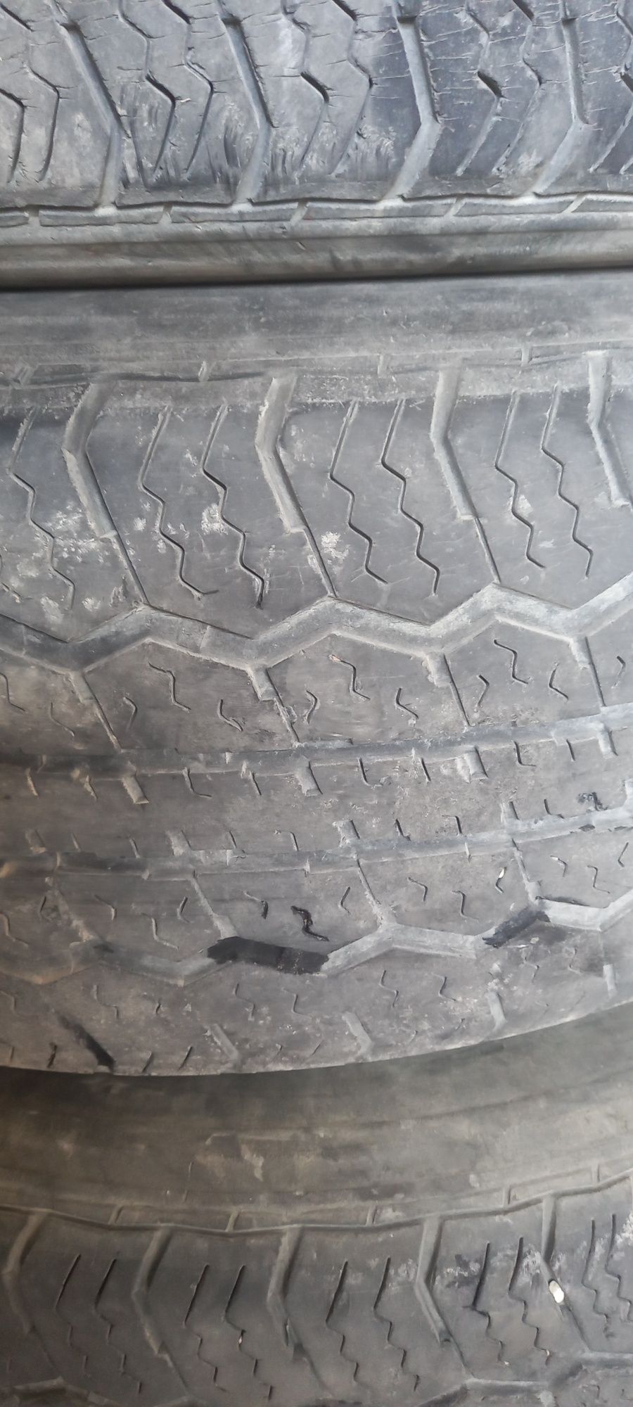 Продам шины б/у r16