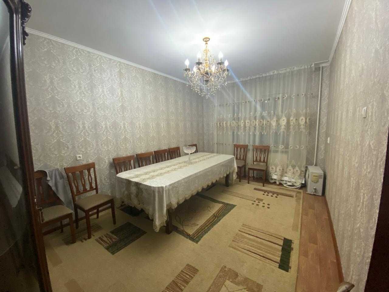 4-комнатный кв. в 10-мкр-не, на 4-этаже не угловая, улуч. пл.