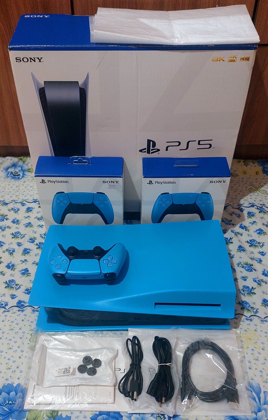 Ps5 Лимитированный для Фиферов! 2 джостик!