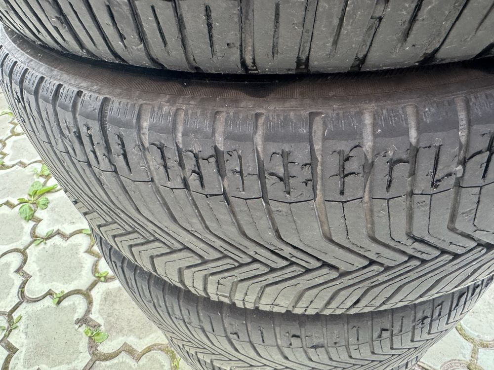 Шины MICHELIN 235/45/18