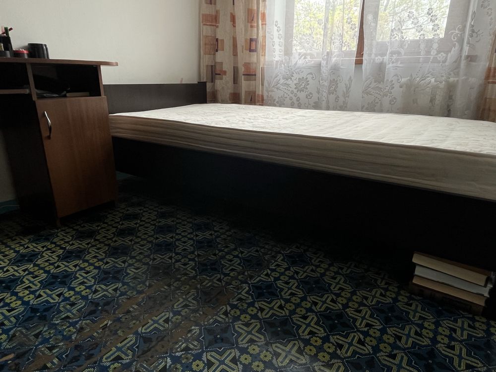 Кровать полуторка