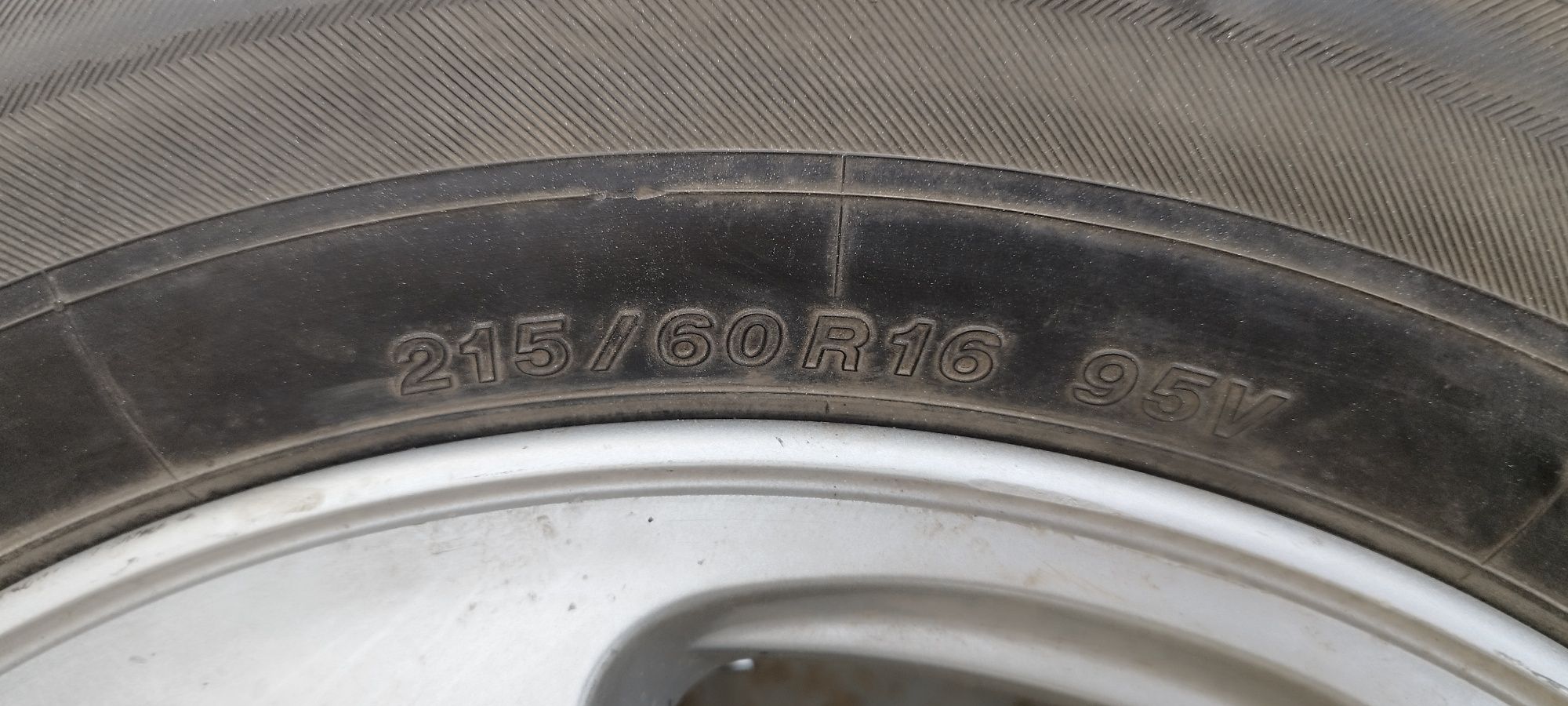 Продам колесо в сборе R16 5/114.3