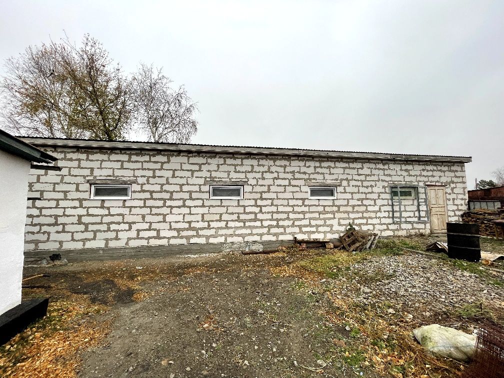 Дом двухквартирный на земле, 3-х комнатный,6 соток, с центральным отоп