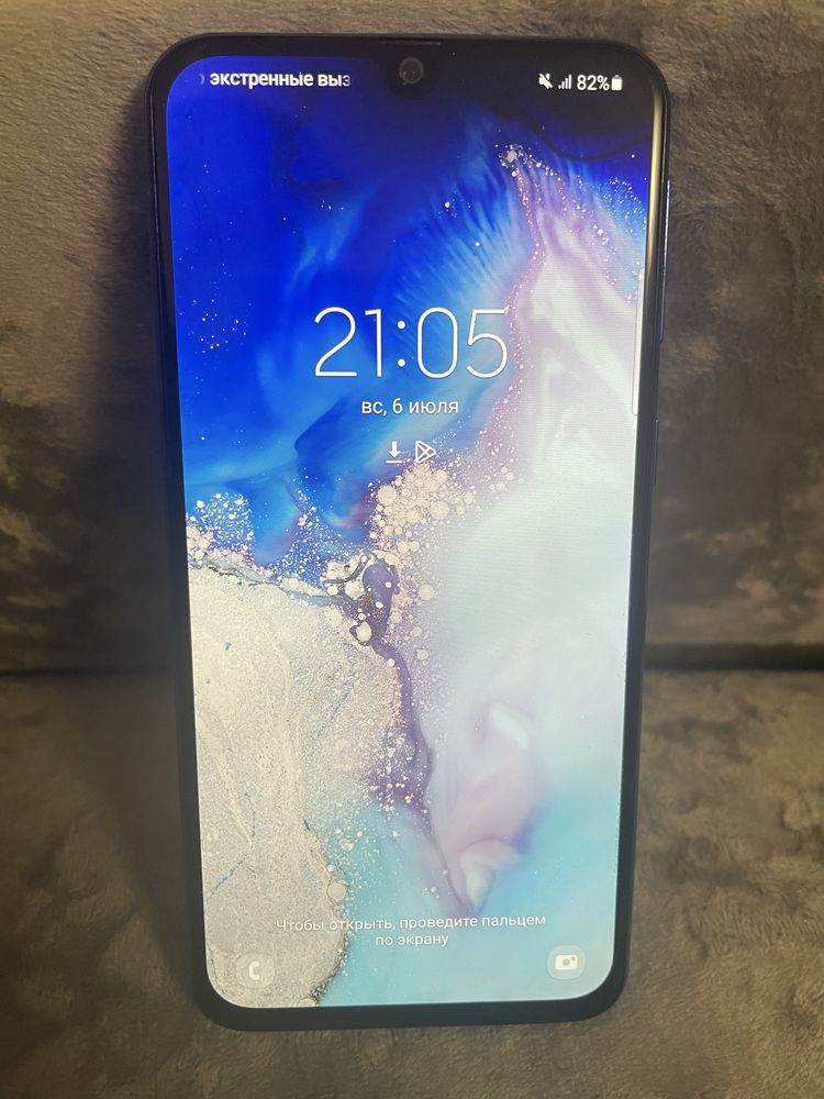Samsung Galaxy A40 свеже-привезенный из Германии