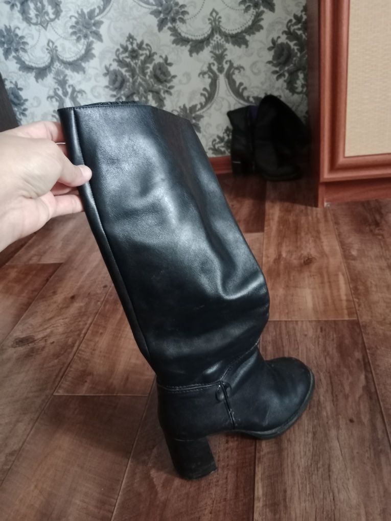 Продам б/у сапоги39р в хорошем состоянии