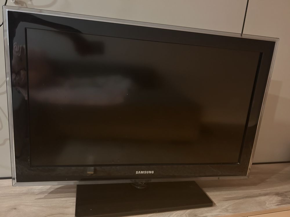 Продам телевизор Samsung