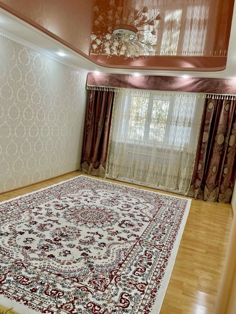 Продается дом для бизнеса рядом рынока Дина