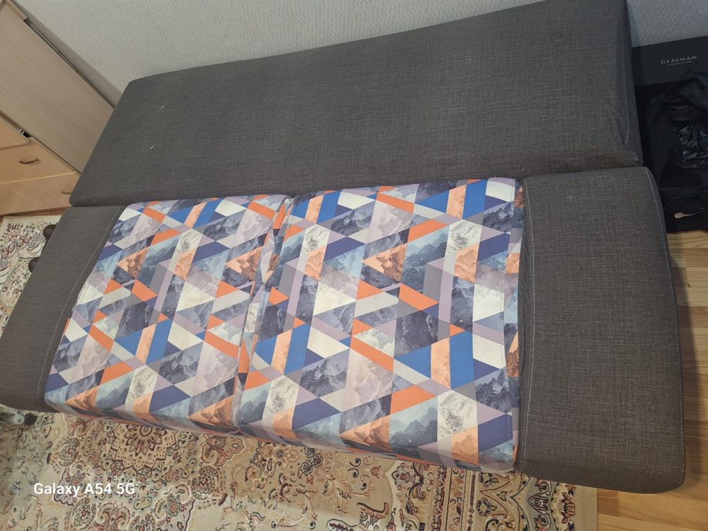Продам диван в хорошем состоянии