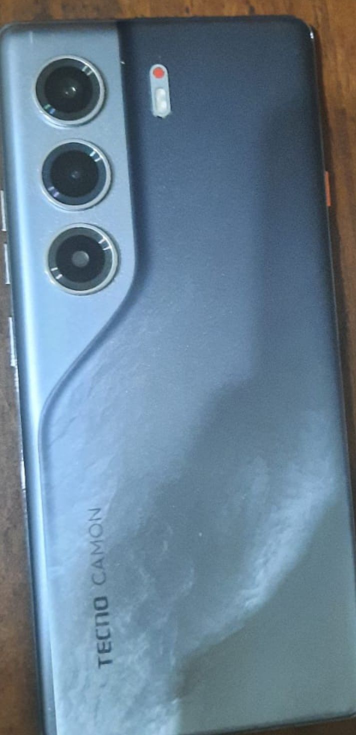 Tecno Camon 40 pro 4G