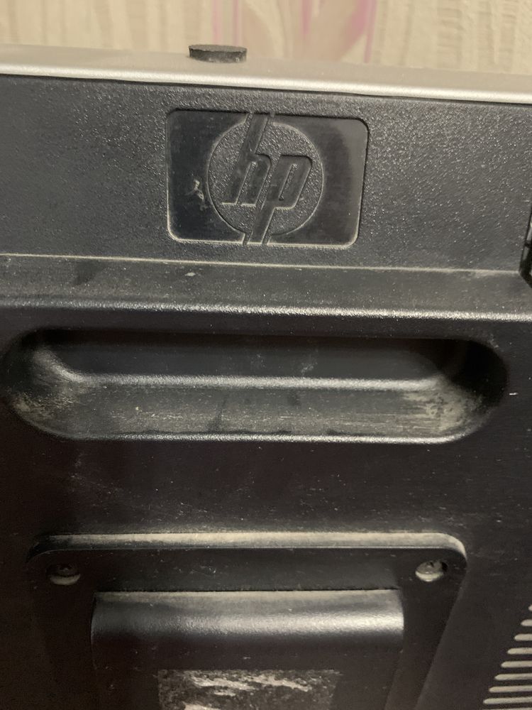 Монитор HP 19 дюймовый в отличном состоянии