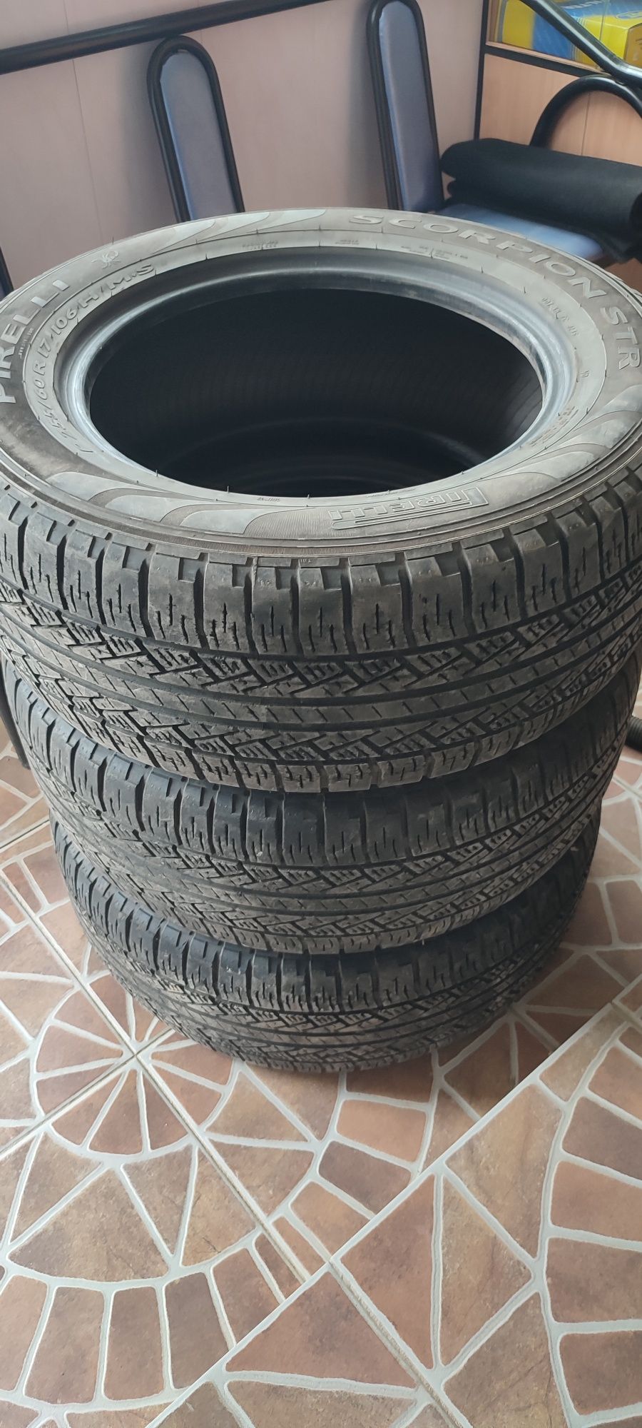 Продам шины 255/60/17 PIRELLI